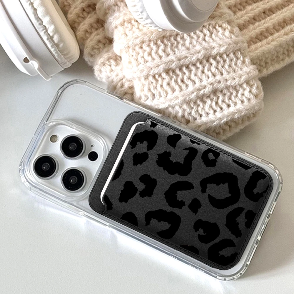 Leder-Kartenetui mit Magnetverschluss, Handy-Kartenhalter mit Kuhmuster, INS-Hülle, geeignet für alle iPhones, für Magsafe-Karten, Handy-Rückentasche – Detail 8
