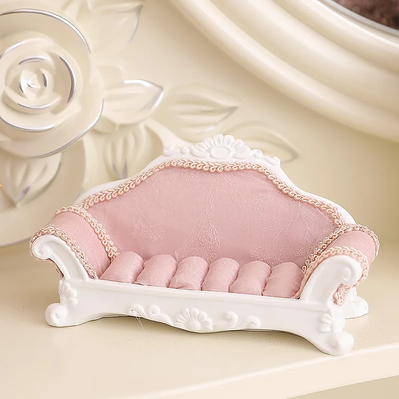 

Sofa jewelry wearing female Nordic creative home furnishing articles display receive powder jingjing princess models