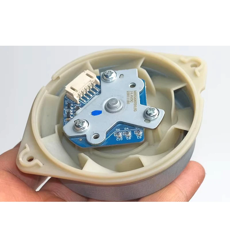 

DC8-24V 30000rpm 50W 57mm Высокоскоростной бесщеточный вентилятор с внешним ротором