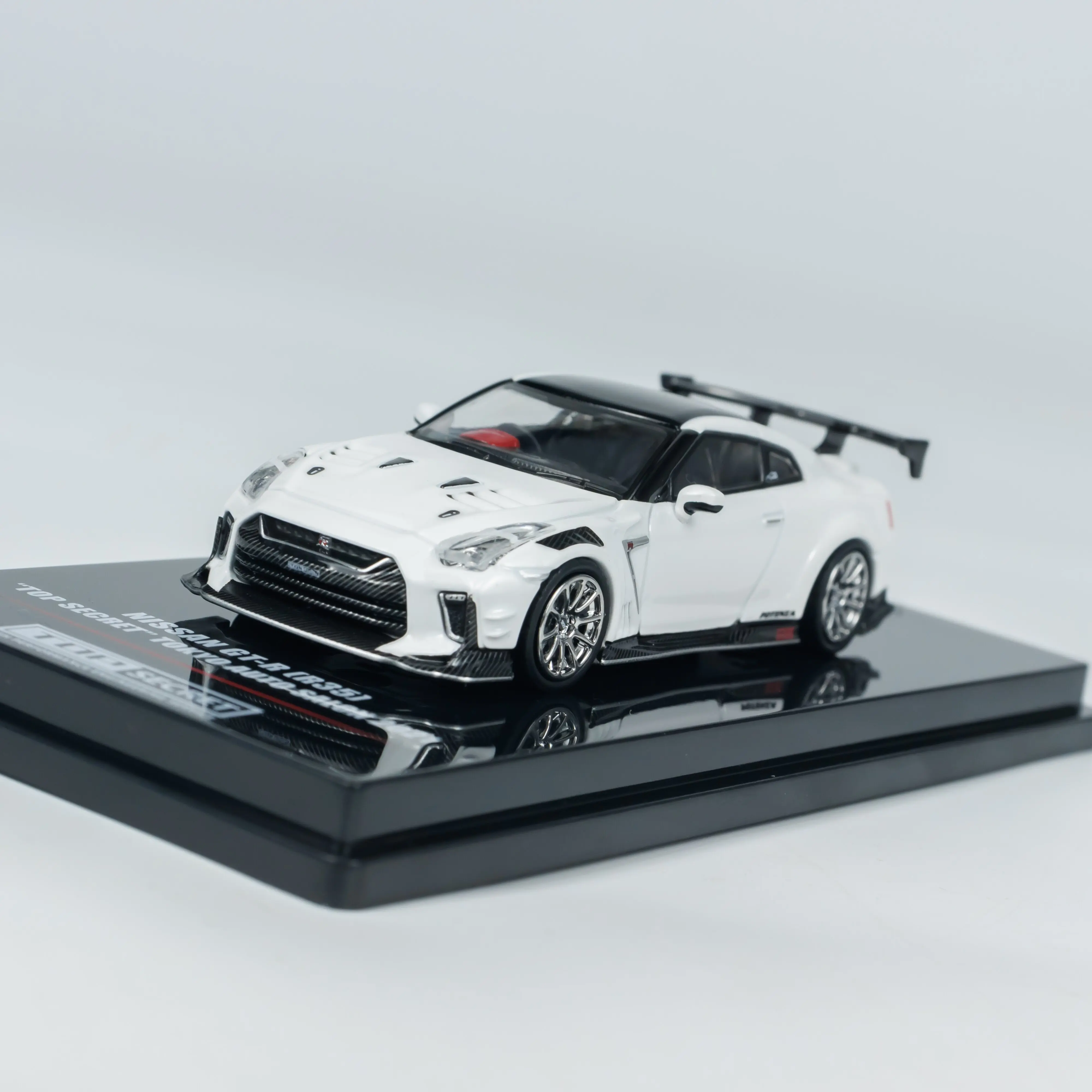 Diecast INNO 1:64 Scale GT-R R35 TOP SECRET 2021 Alloy Car Model