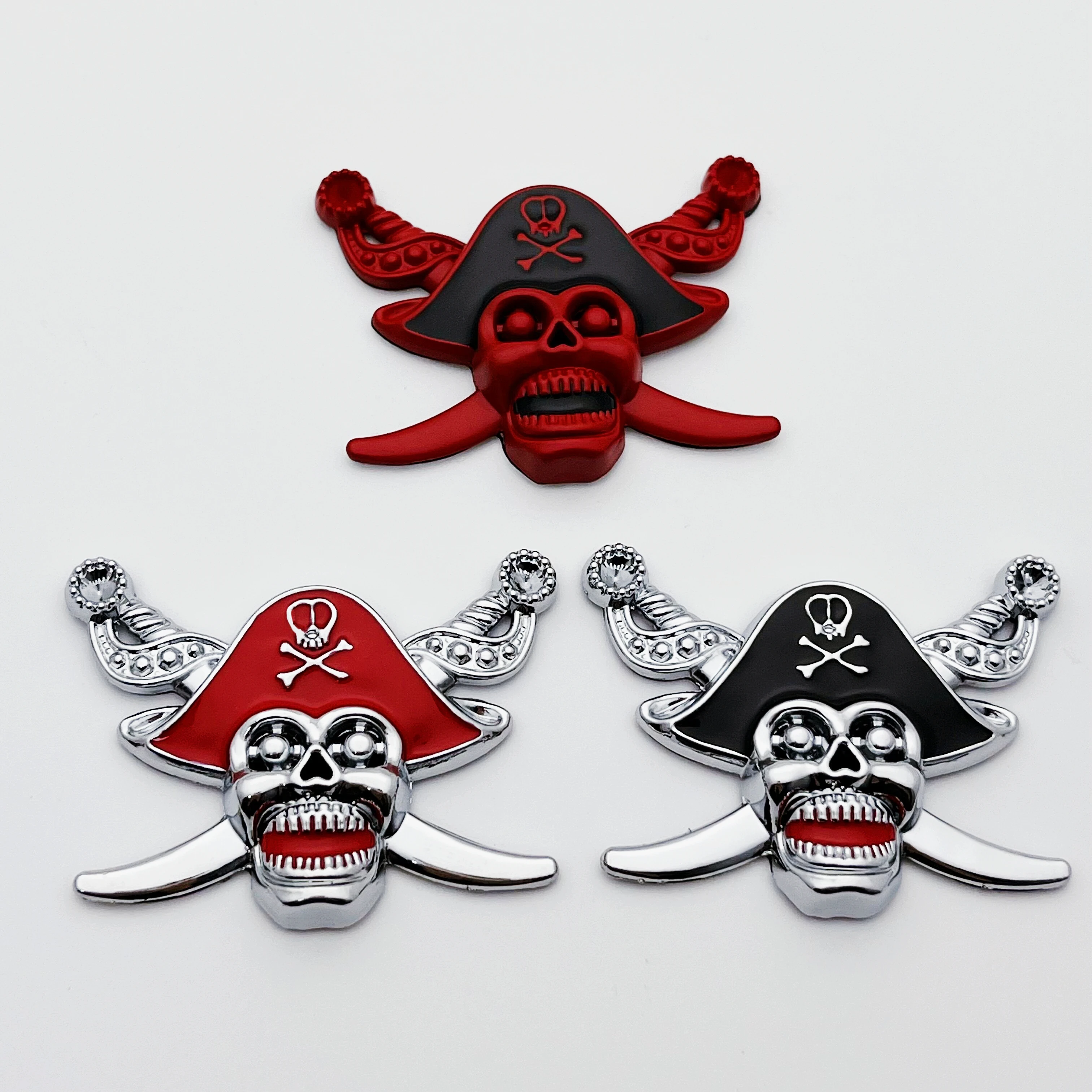 

1pcs 3D High-Quality Metal Pirates Skull Badge Car Stickers Car Wing Fender Rear Trunk Fuel Tank Cap Emblem Decals Accessories