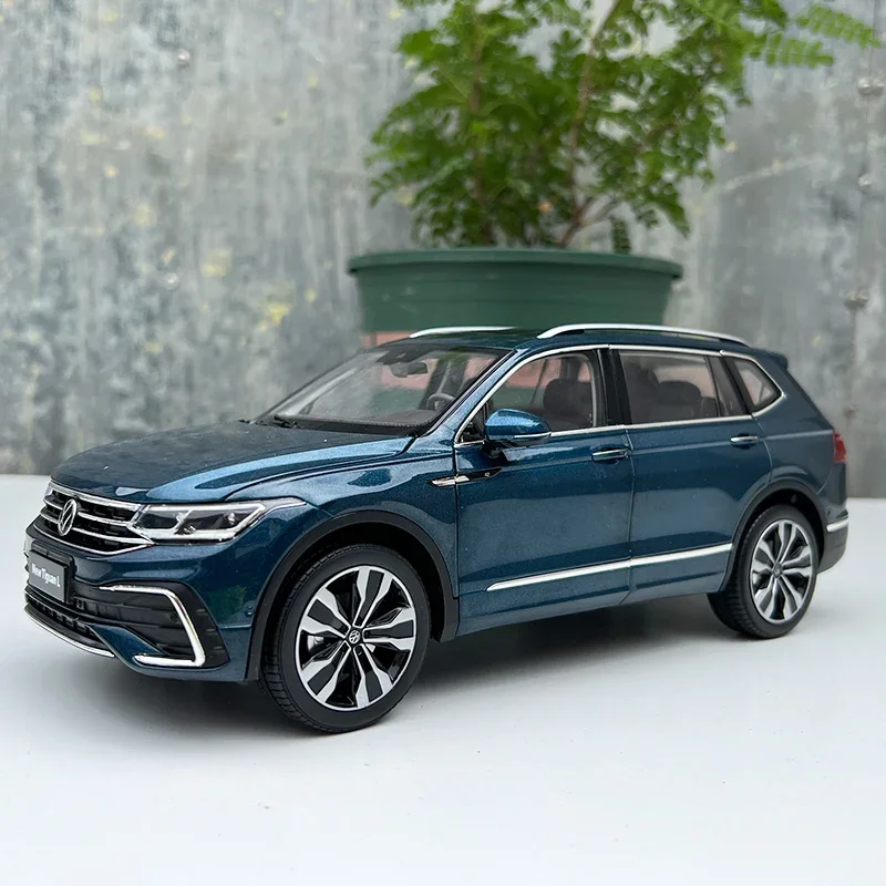 1:18 TIGUAN L 2022 SUV Simulation Alloy Car Model Diecast Toy Ornaments Souvenir Collectible Toys