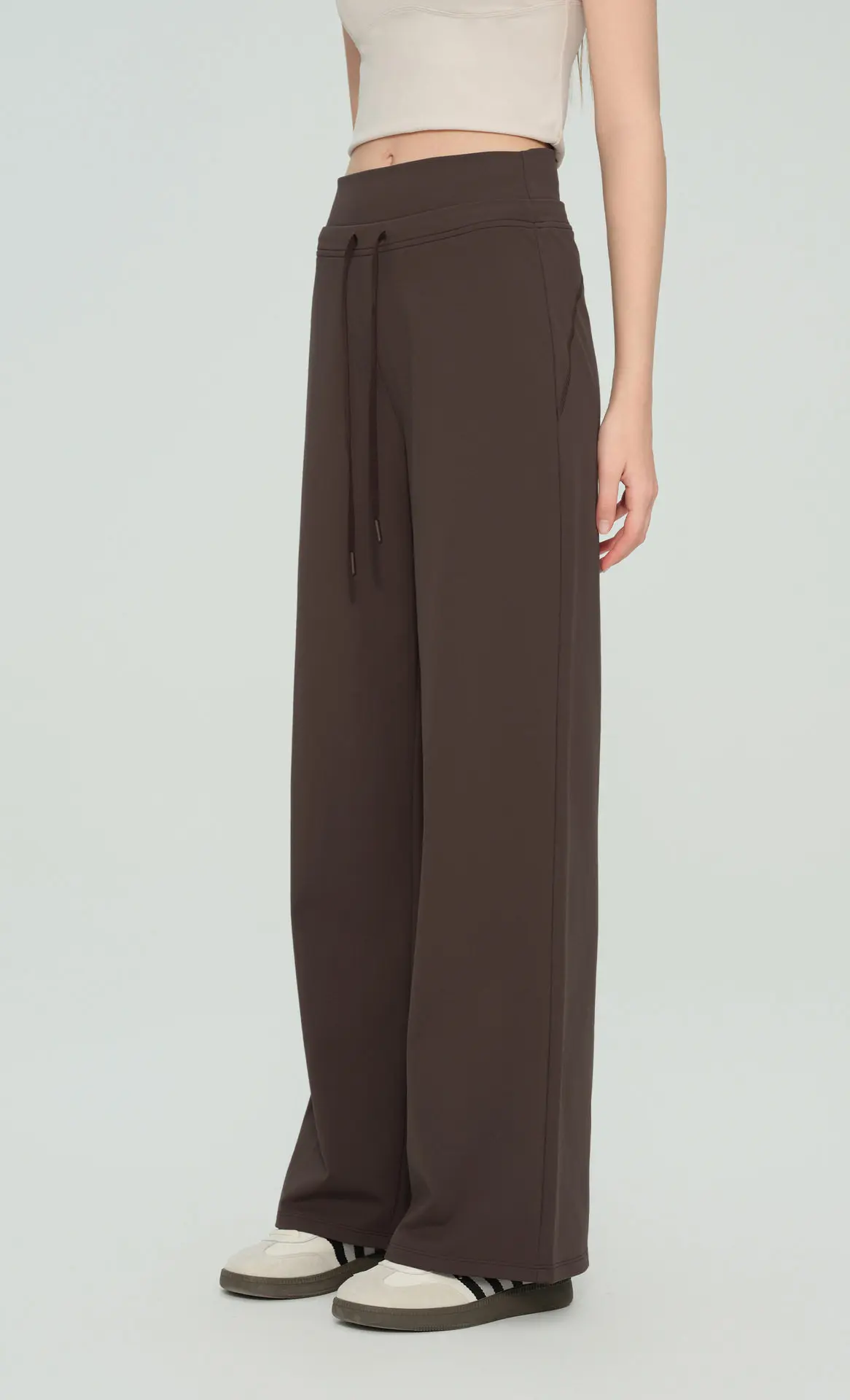 Lockere, gerade geschnittene Yogahose für Damen, hoch geschnittene Leggings, weite Beine, Sport- und Laufhose, Plus-Size, lässige Trainingsleggings für Pilates und Fitness. – Detail 3