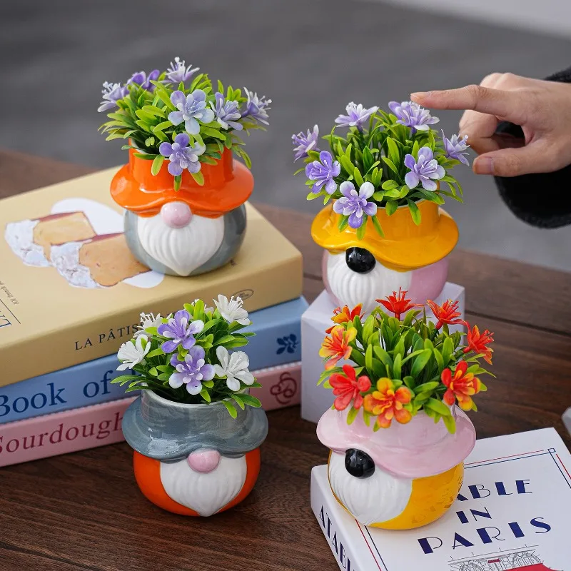 Creative Cartoon Character Santa Claus Ceramic Vase Succulent Plant Flower Pot Mini Vase Desktop Flower Pot Gardening Decoration