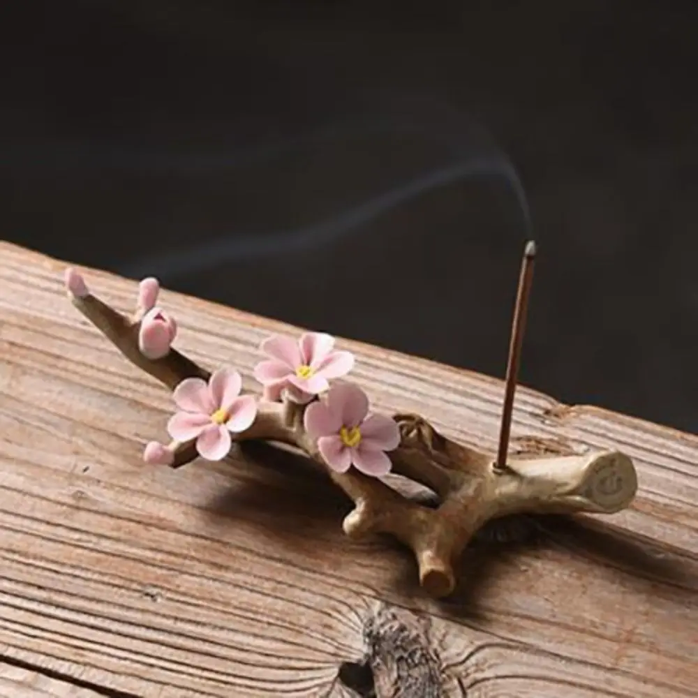 

Delicate Tea Pet Ornaments Ceramics Plum Blossom Crafts Aromatherapy Base Incense Stick Holder Home Decor Writing Brush Stand