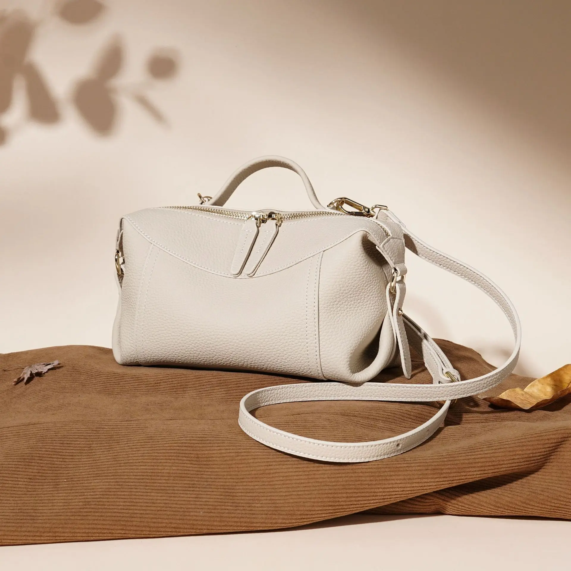 

Top Layer Cowhide Boston Bag 2026 Simple Cowhide Niche DesignHand-held Shoulder Crossbody Designer Luxury Bag