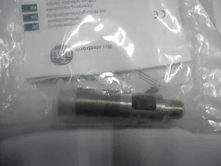 New diffuse proximity switch OGH503