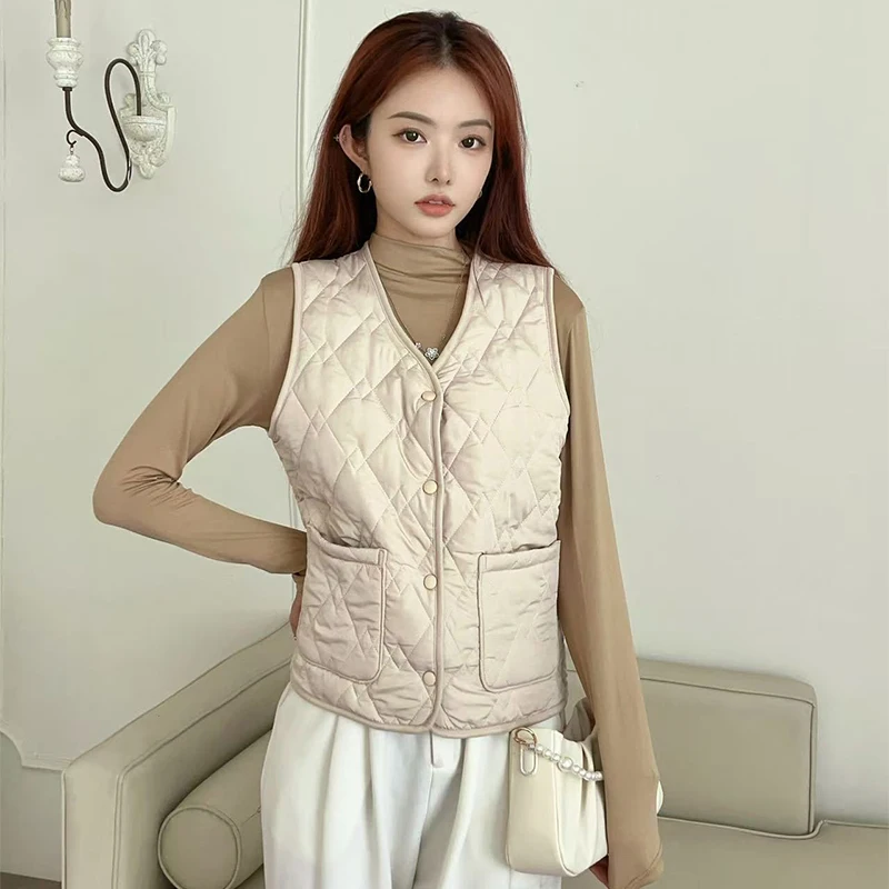 

Cozy Light Sleeveless Vest Jackets Women Fleece Lining Thick Warm Cotton Vest Woman Autumn Winter V-Neck Button Up Parkas Lady