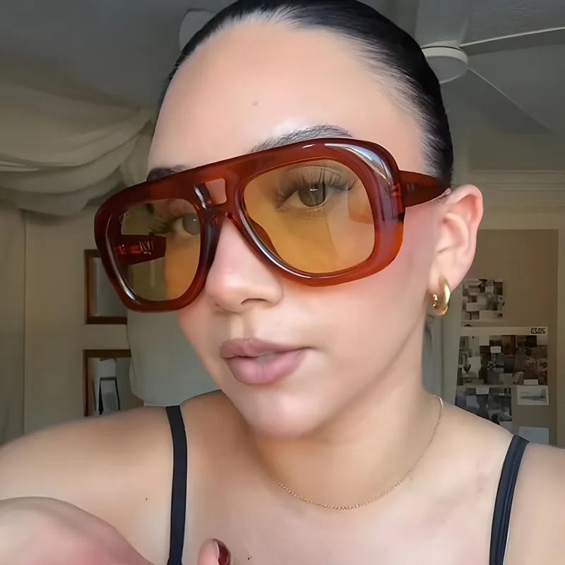 New Double Beam Anti Light Sun Glasses Personalized PC Frame Retro Sunglasses Y2K UV400 Outdoor Glasses Female view 3