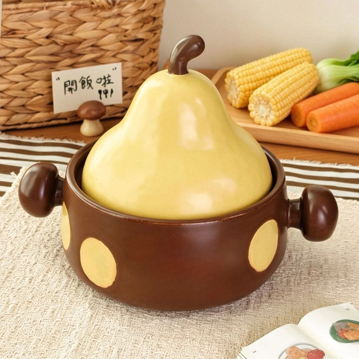 1.8L hand-painted ceramic casserole, cartoon cute, underglaze colored earth pot