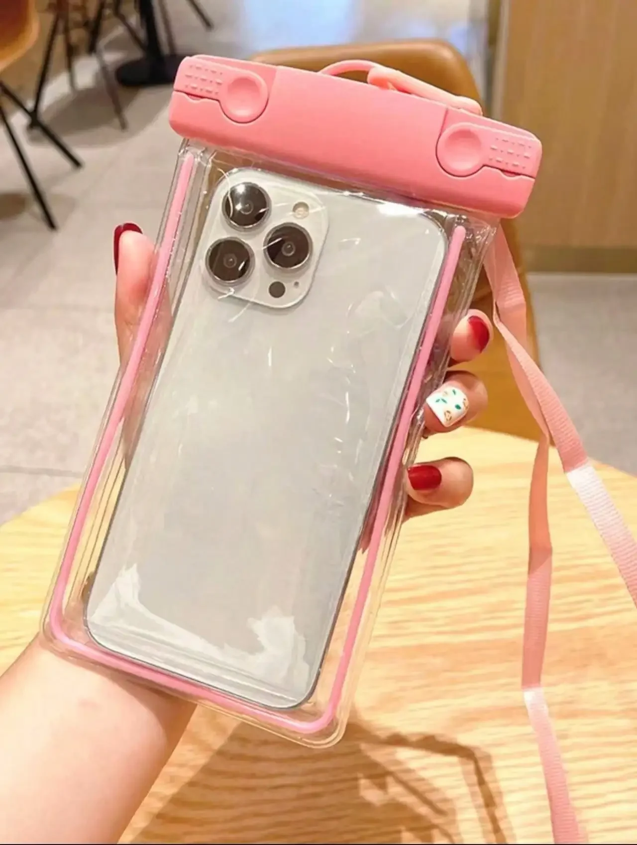 

Large Floating Waterproof Phone Bag, All Phones, Suitable For Surfing, Pipeline Travel, Beach, Boating, Fishing, Swimming, Kayak