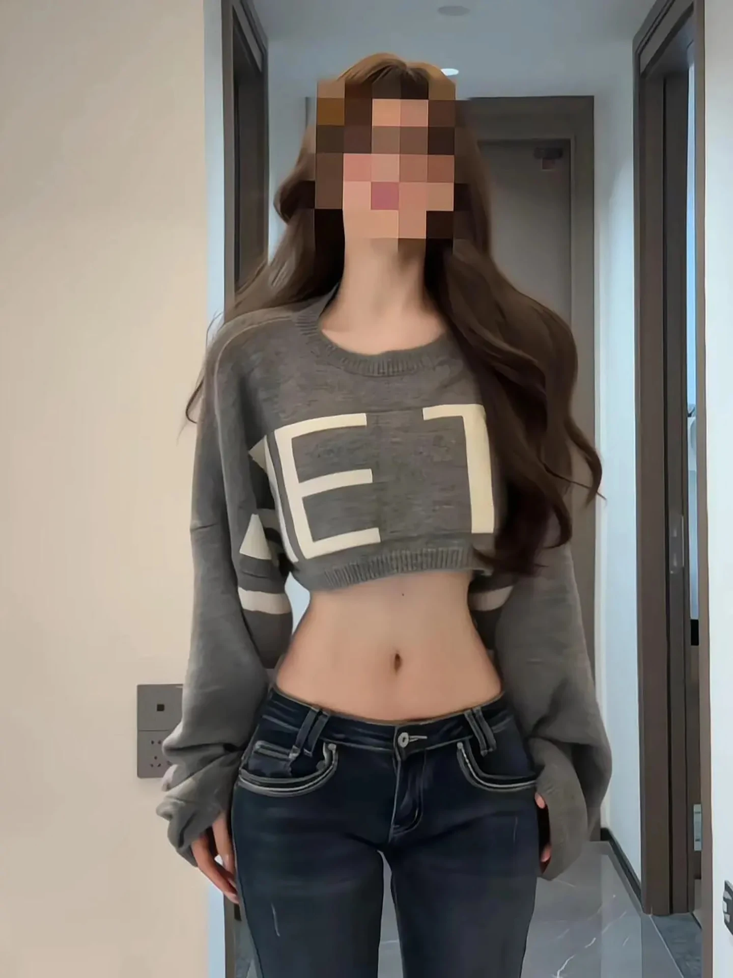 

Трикотаж с вышивкой в виде букв, женский свободный универсальный мягкий и сексуальный маленький свитер, уютный шикарный весенний новый сле