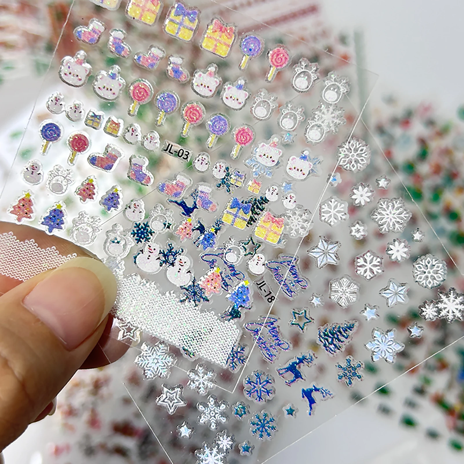 Adesivi per unghie natalizi 3D Glitter Fiocco di neve Renna Decalcomanie per nail art 30 disegni misti Applicare manicure per feste festive Regalo fai da te
