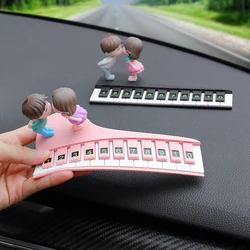 Cute temporary parking number plate, cartoon couple, mobile phone, moving license plate, car moving card, car decorations, piano