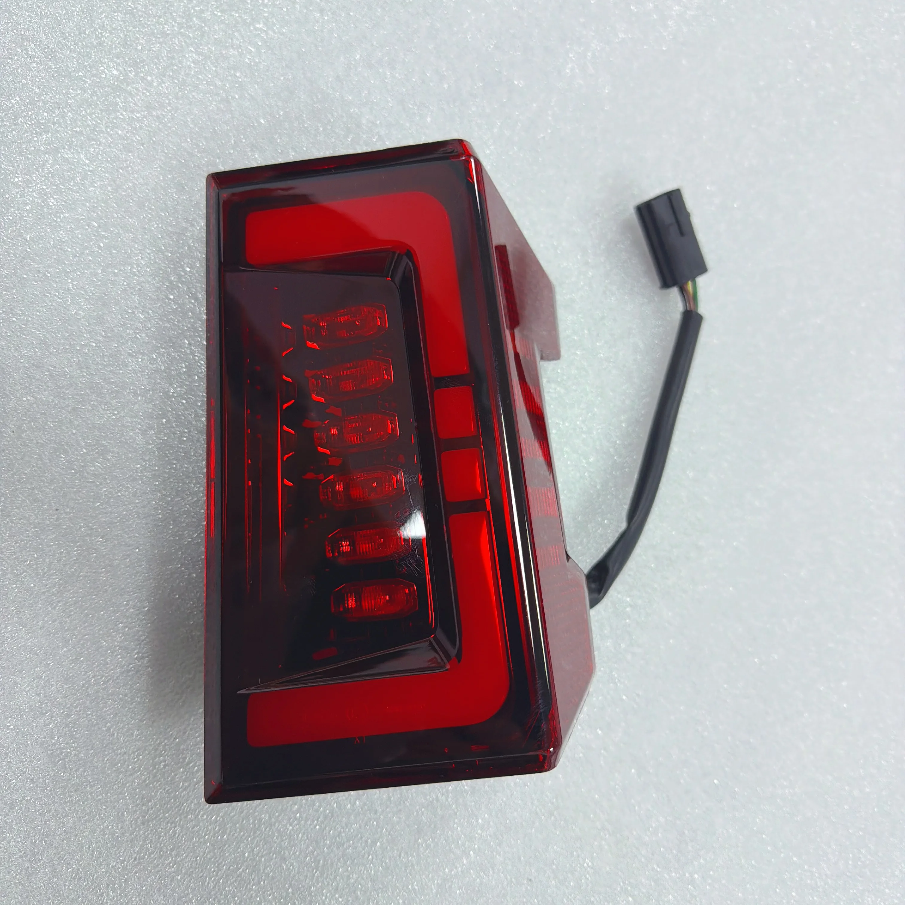 Original genuine four-wire waterproof plug-in right rear LED tail light part for Aodes ADS800-3 800-15 1000UTV-3 16809070021