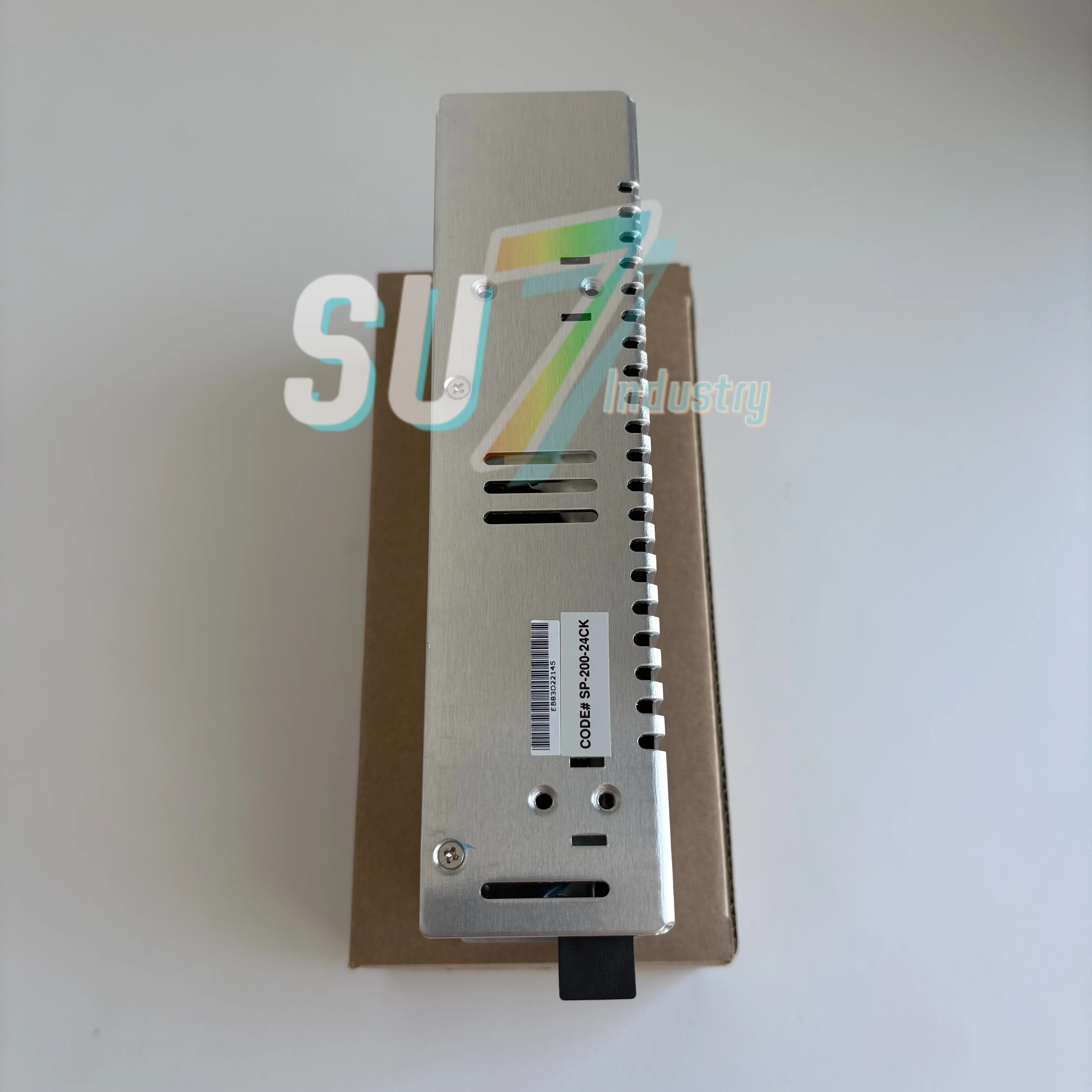 New In box   SP-200-24   Switching  power  supply