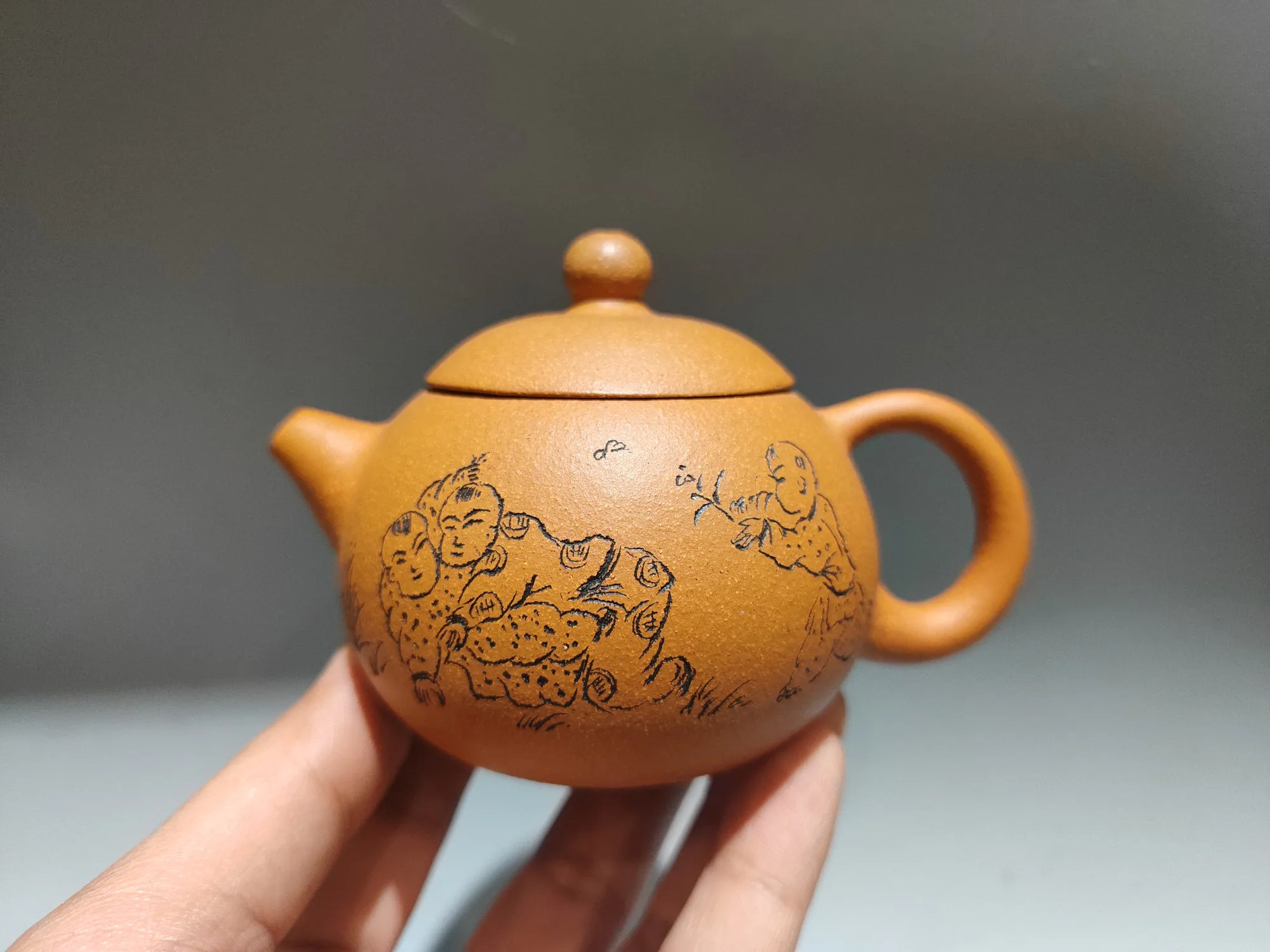 Yingxing redware ceramic tea-pot Raw ore Huangduan sand childlike patterns Xishi Pot Antique teapot kettle teapot Tea charm Amas