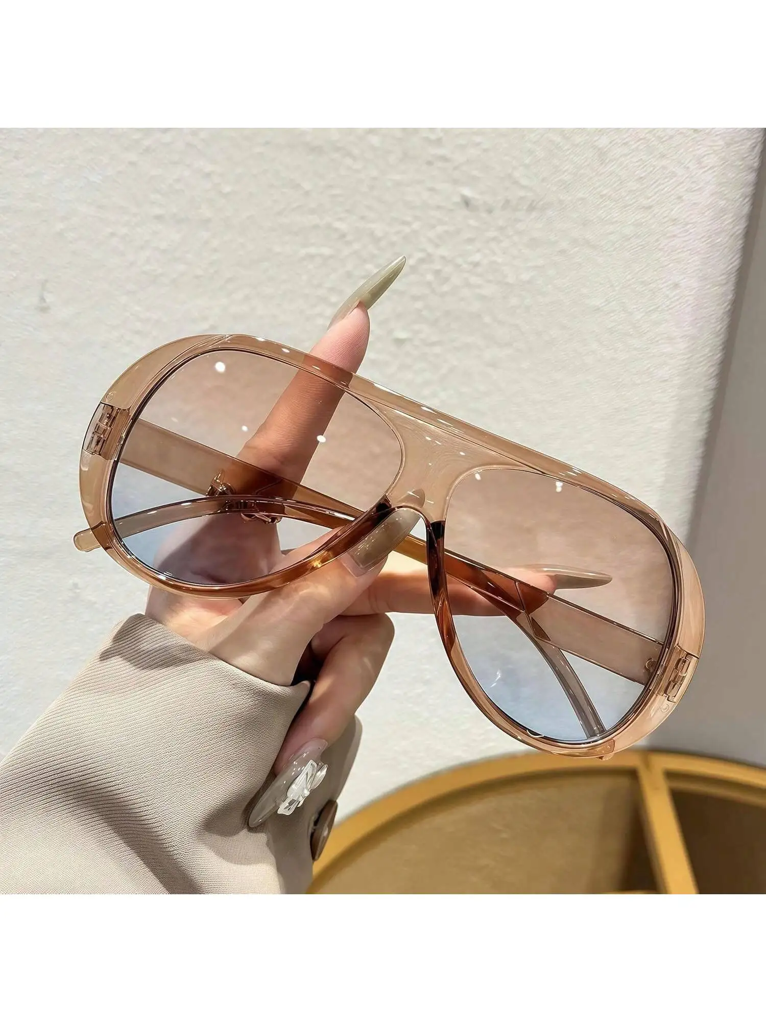 1PC Vintage Oversized Square Fashion Glasses for Women, Luxury Street Style Eyewear, Casual Shades for Party, Festival & Beach