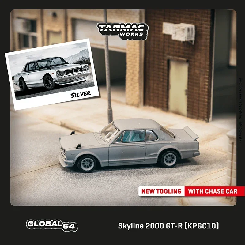 Tarmac Works 1:64 Model Car Skyline 2000 GTR Alloy Vehicle - Silver Collection