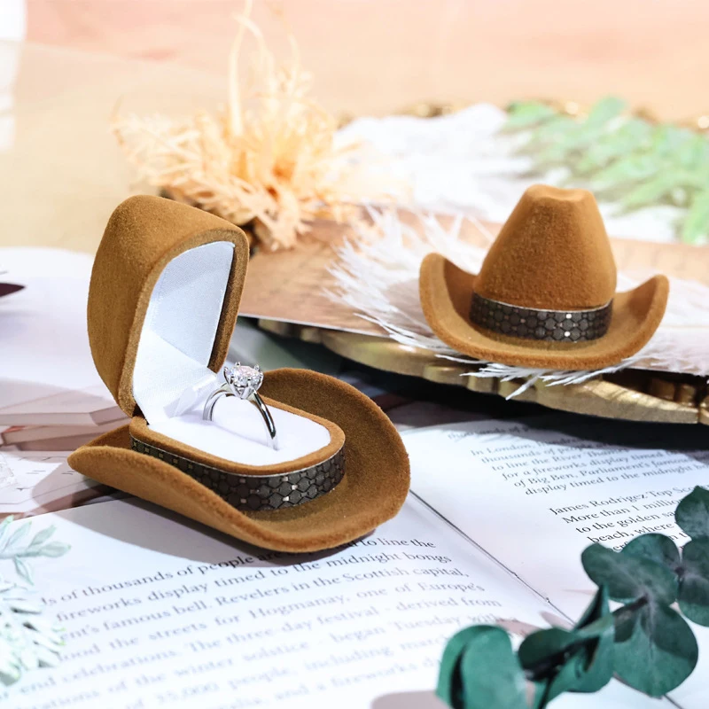 1PC Funny Organizer Jewelry Stand Holder Cowboy Hat Jewelry Box Velvet Ring Box Valentine's Day Surprise Proposal Gift Box