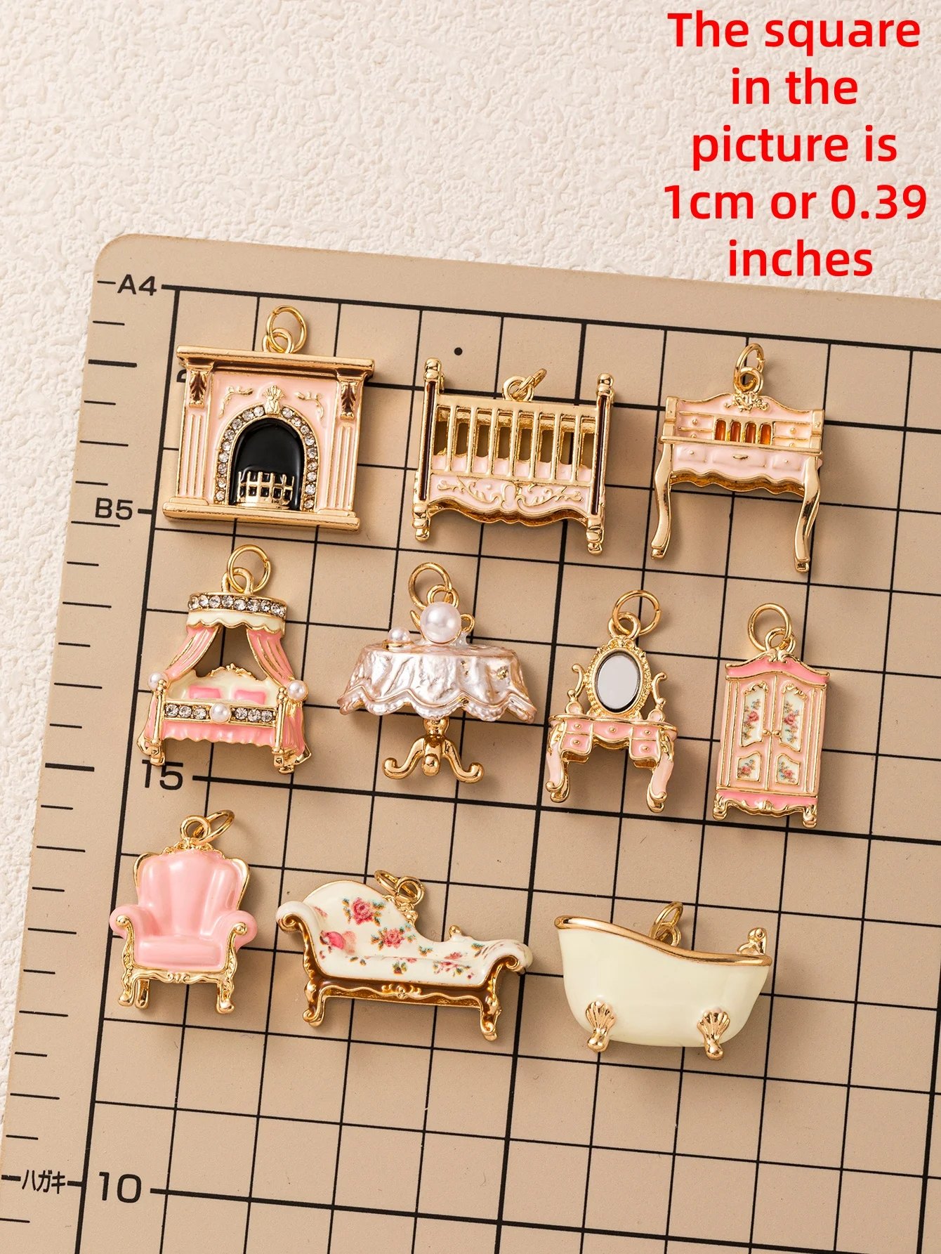 Einfacher und vielseitiger, süßer, pinker Schminktisch für den täglichen Gebrauch, Prinzessinnen-DIY-Anhänger-Charms für Schmuck. – Detail 1