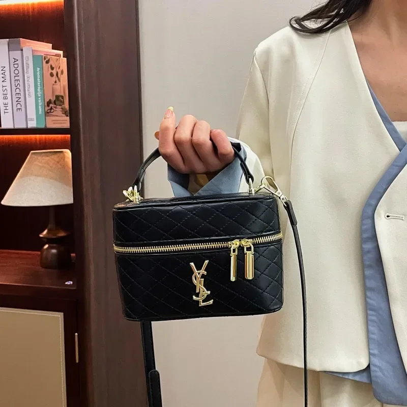 

Designer Genuine Leather Tote Bag For Women - Crossbody Bag Shoulder Bag Handbag In Popular Classic Style
