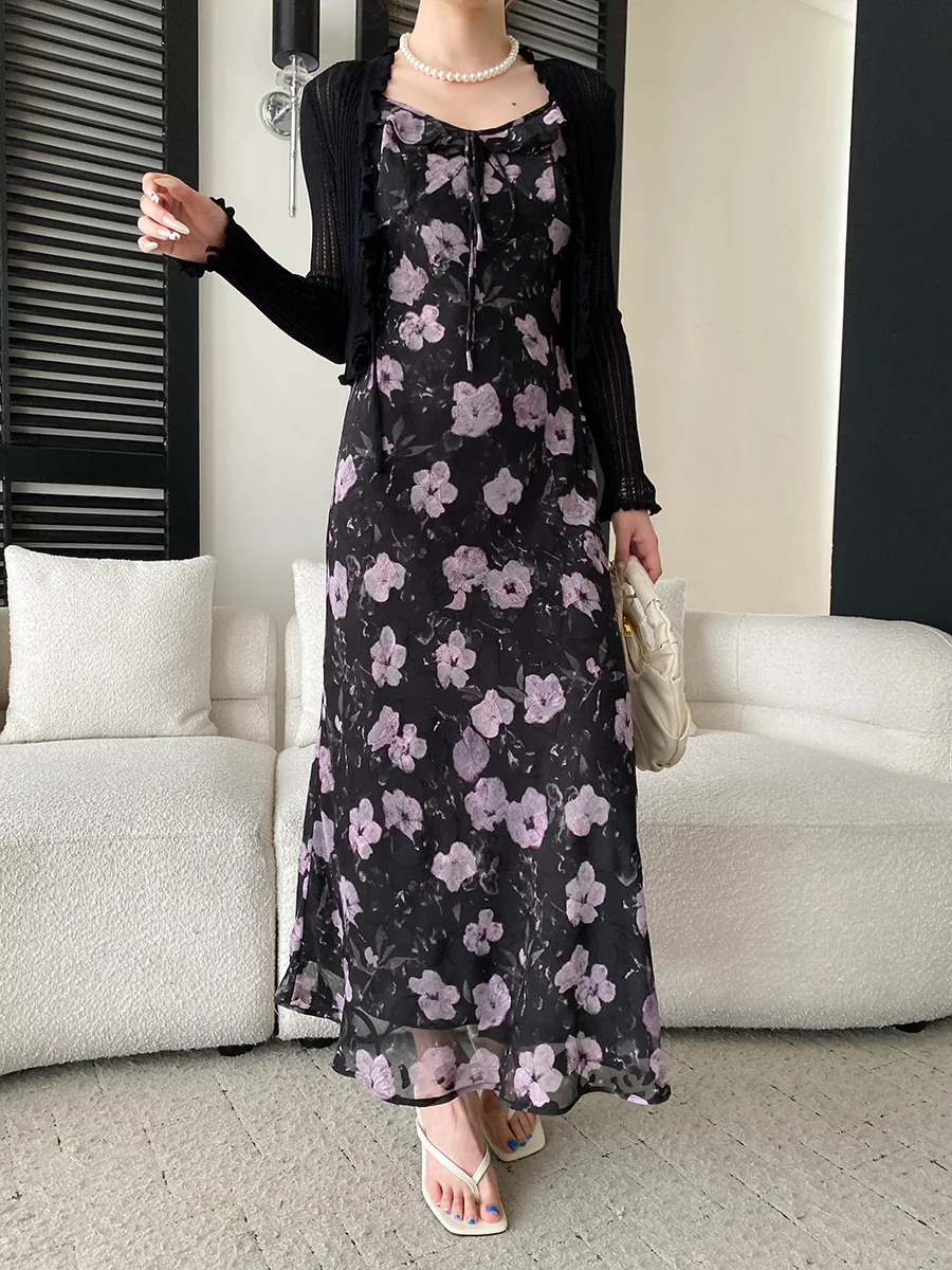 Frühlings- und Sommer-Set für Damen: Rüschenkleid mit Schnürung und Blumenmuster sowie Strickjacke – Detail 17