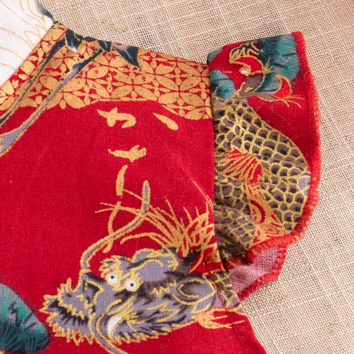 Sommer Neues Baby-Mädchenkleid im Retro-Stil, süße und niedliche Kinderkleidung mit Rüschenärmeln für Neujahrspartys (0–3 Jahre alt) – Detail 9