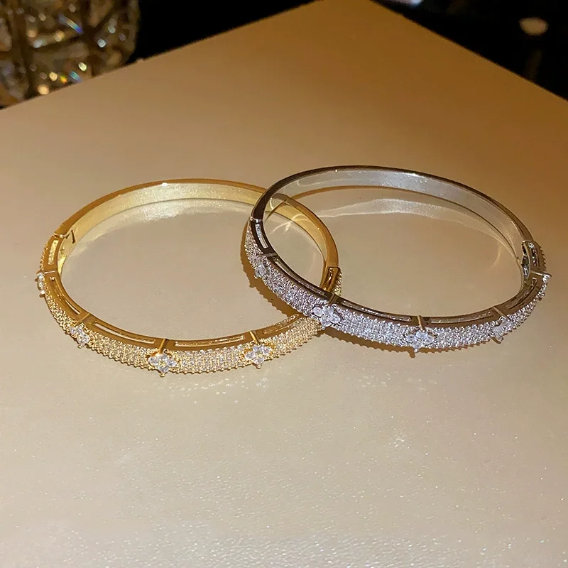 Delicate Four Leaf Flower Inlaid Zircon Bracelet for Women Elegant Fashion Wedding  Jewelry  Gifts view 3