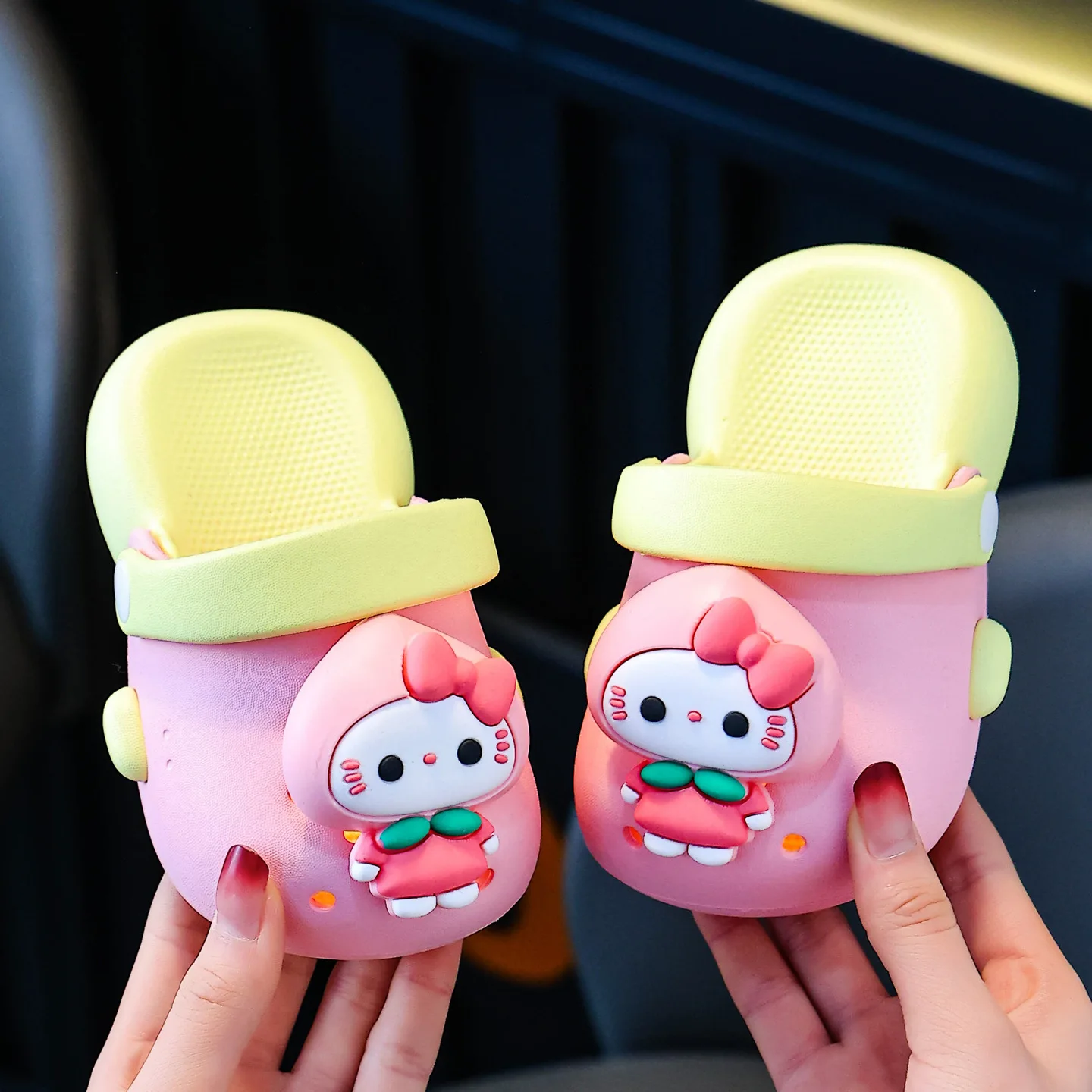 Summer Rabbit Bear Cartoon Children Slippers Soft Bottom Baby Boys Girls Clogs Slippers EVA Waterproof Toddler Kids Beach Shoes
