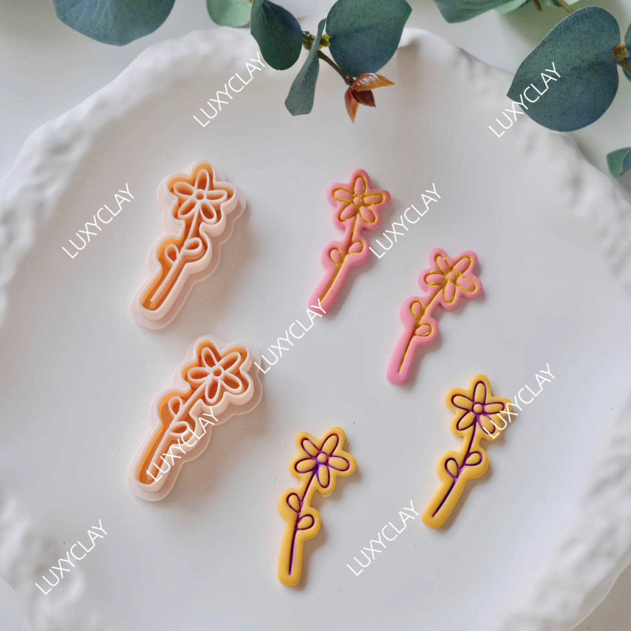 2pcs Daisy Bouquet Shape Polymer Clay Earring Cutters, Embossed Daisy Flower Clay Cutter Molds for Pendant Jewelry Making - view 4