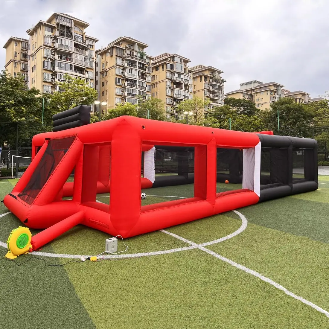 

Portable Inflatable Sports Court Inflatable Soccer & Basketball & Volleyball Field 3-in-1 Multiple Sport Game with Blower