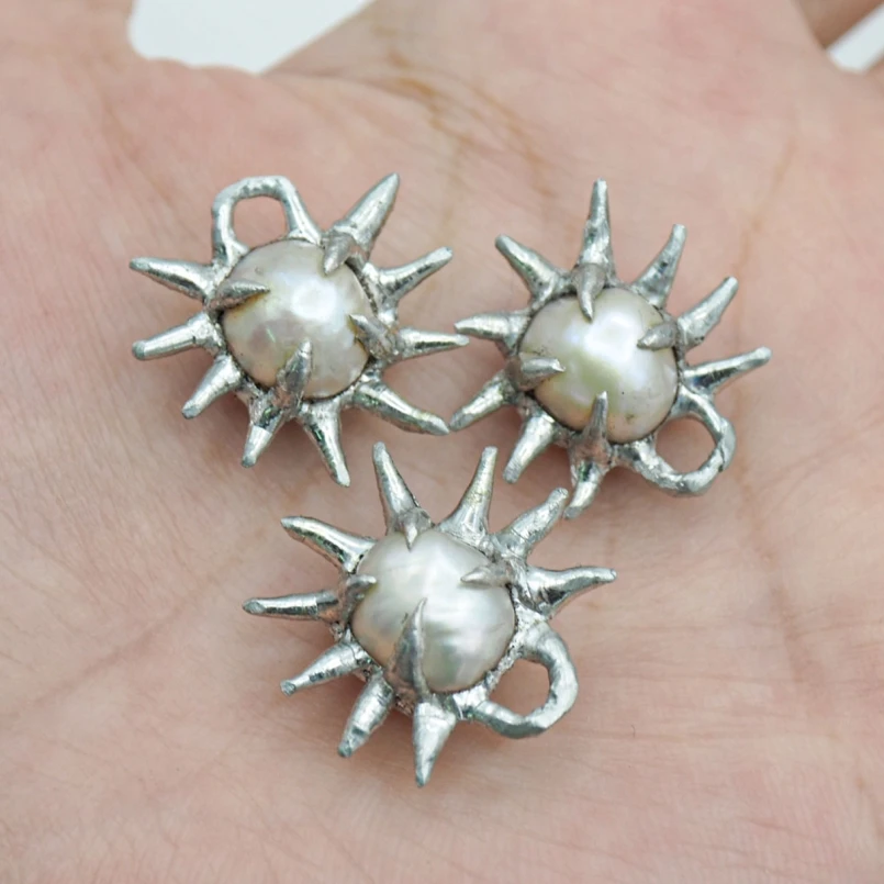Handmade Brutalist Y2k Soldered Charms Pendant Spiky Free Form Bubble Claw Organic Claws Thorns Silver Plated Pearl