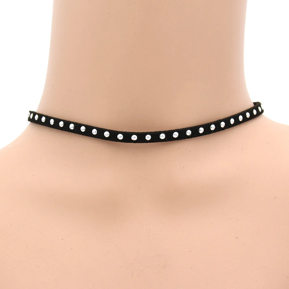 Classic Punk Rock Necklace Sweet Cool Metal Rivets Black Choker Collar Neck Necklace Accessory For Women Gifts Wholesale