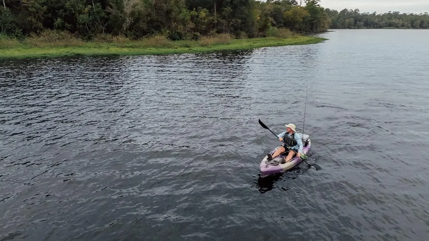 10 |   الجلوس على الجزء العلوي لصيد الأسماك مع تخزين أمامي بشكل جيد |   تخزين خلفي كبير وقضيب مزدوج Ho