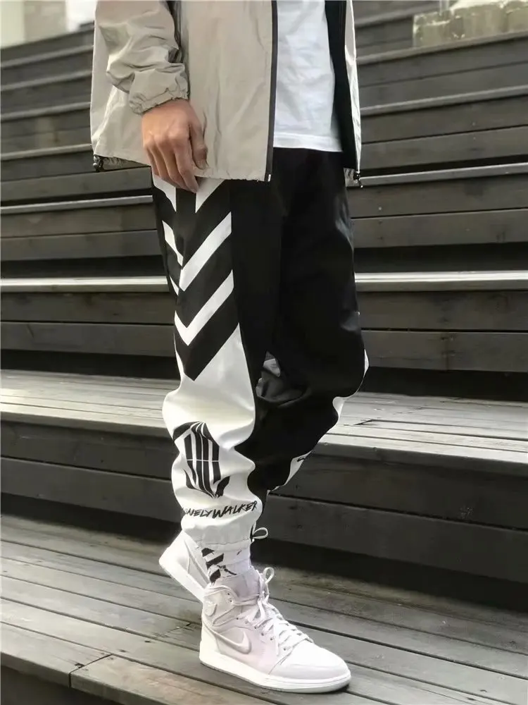 

The new fashion trend of 2024 bunched feet nine points sports pants spring summer autumn high waist slim casual couple pants