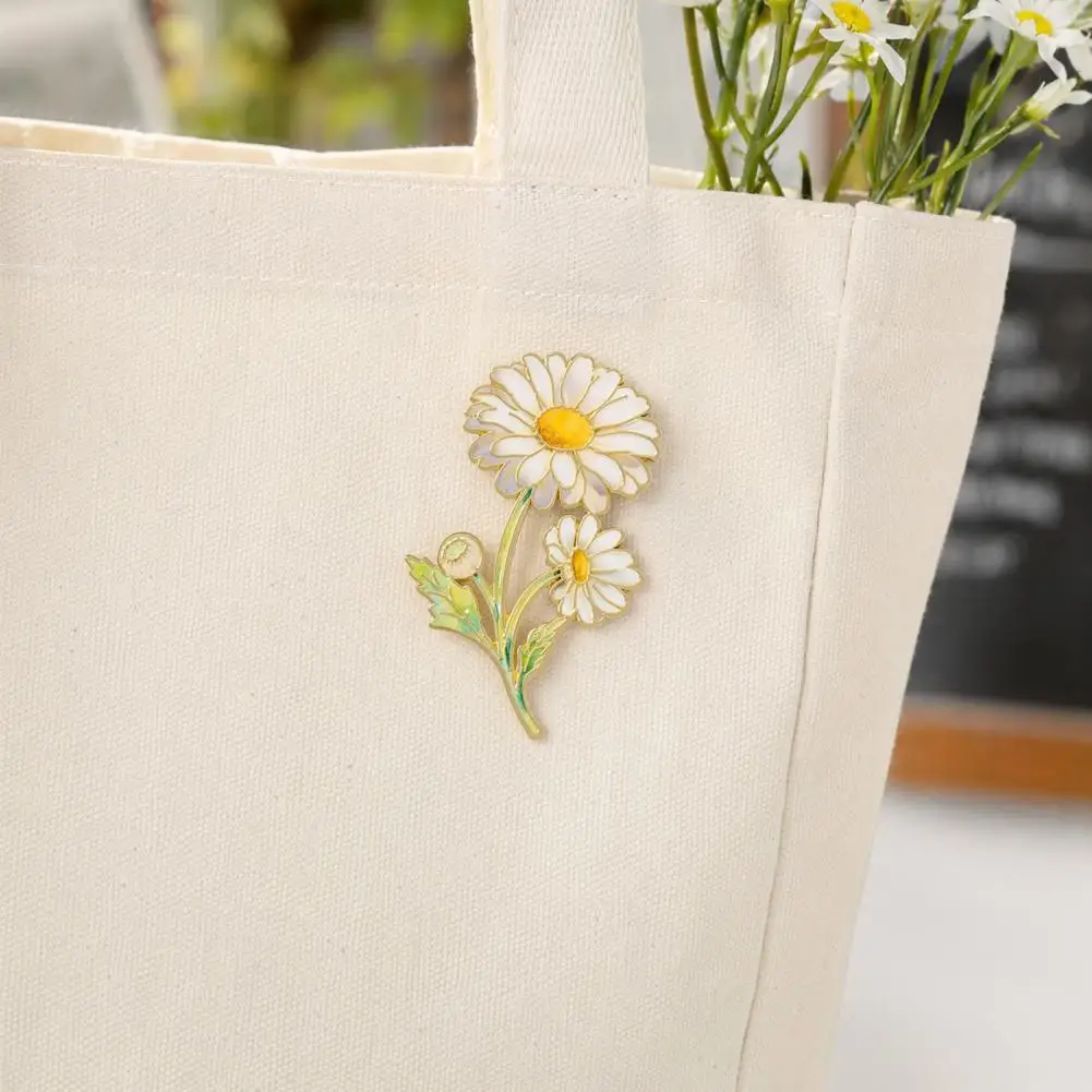 Fade-resistant Brooch Enamel Flower Brooch Pin Lightweight Zinc Alloy Badge Smooth Edges Accessory for Jackets Scarves Bags Gift