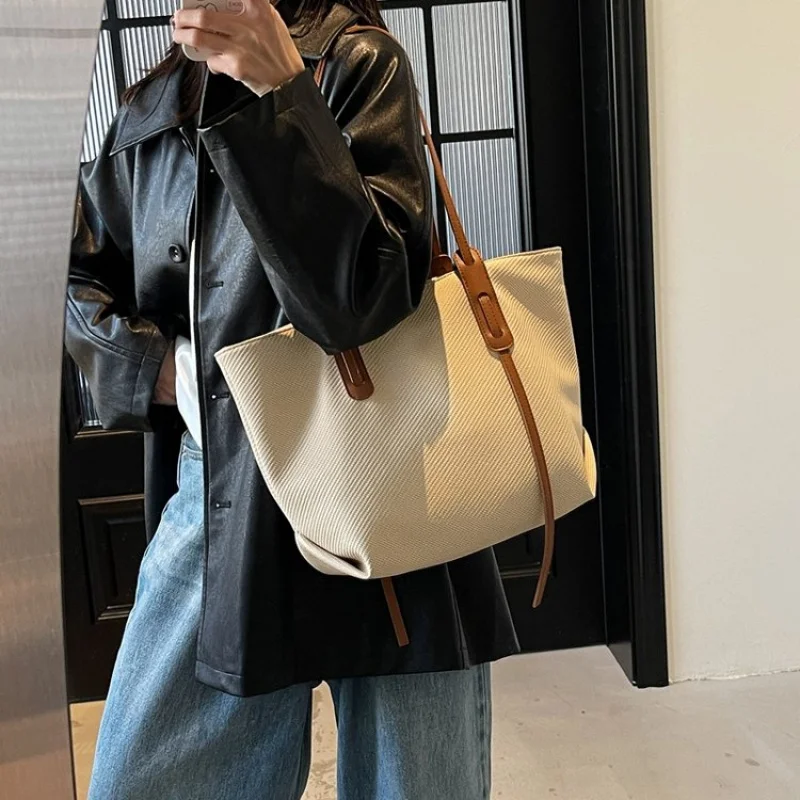 2025 nova bolsa de mão de couro feminina high-end marca de luxo famoso designer simples elegante paris ​