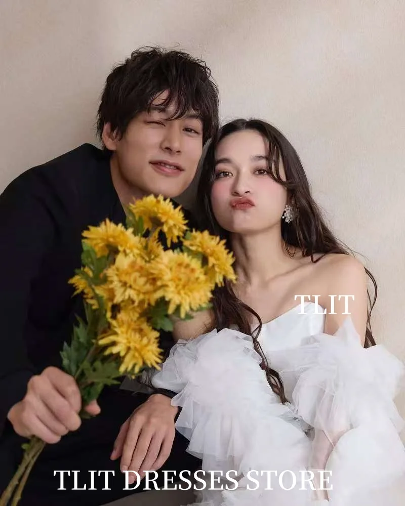 TLIT Elegant White A-Line Wedding Dresses Strapless Bridal Gowns Robe De Mariée customized Corset Back Black Sashes Prom Gowns