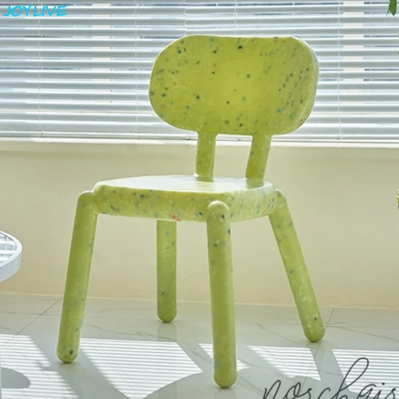 

Пластиковые обеденные стулья в скандинавском стиле можно использовать для домашнего использования, штабелируемые с толстой спинкой, уличные стулья для отдыха, новые