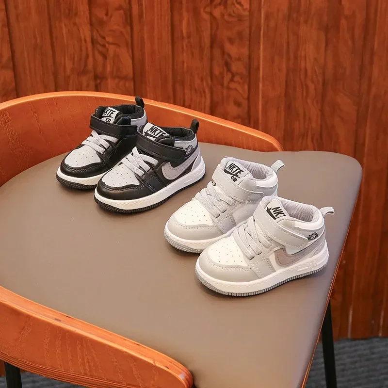 

New Kids Mid-Top Sneakers Boy Soft Sole Anti-Slip Comfortable Casual Shoes Girl Fashion Simple Versatile Children Running Shoes