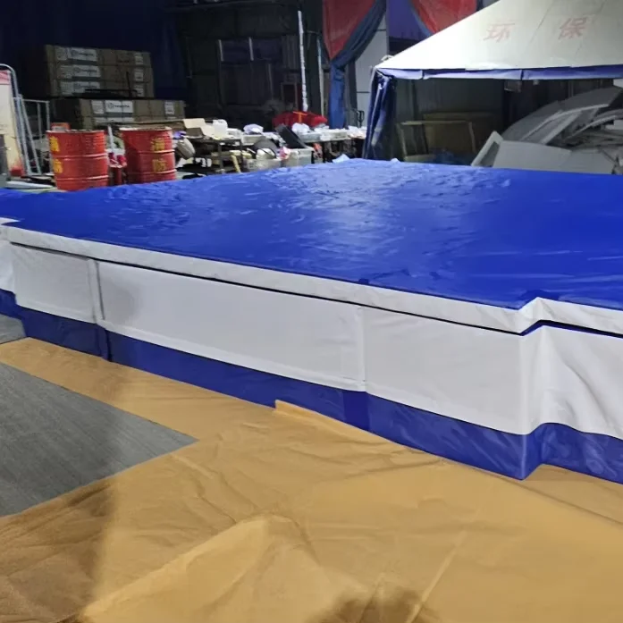 School Athletics Competition High Jump Mat Shock-Absorbing Safety Landing Mat for Long-Term Usepromote sales