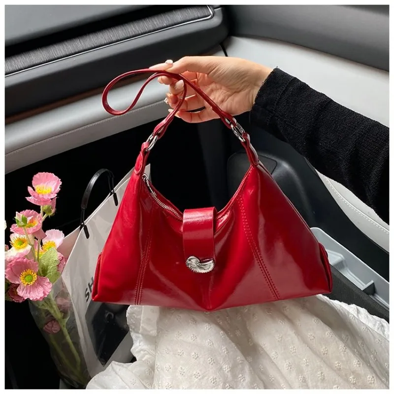 

Elegant Commuting Bag Soft Touch Faux Leather Maillard Color Underarm Chain Crossbody Bag Practical Stylish