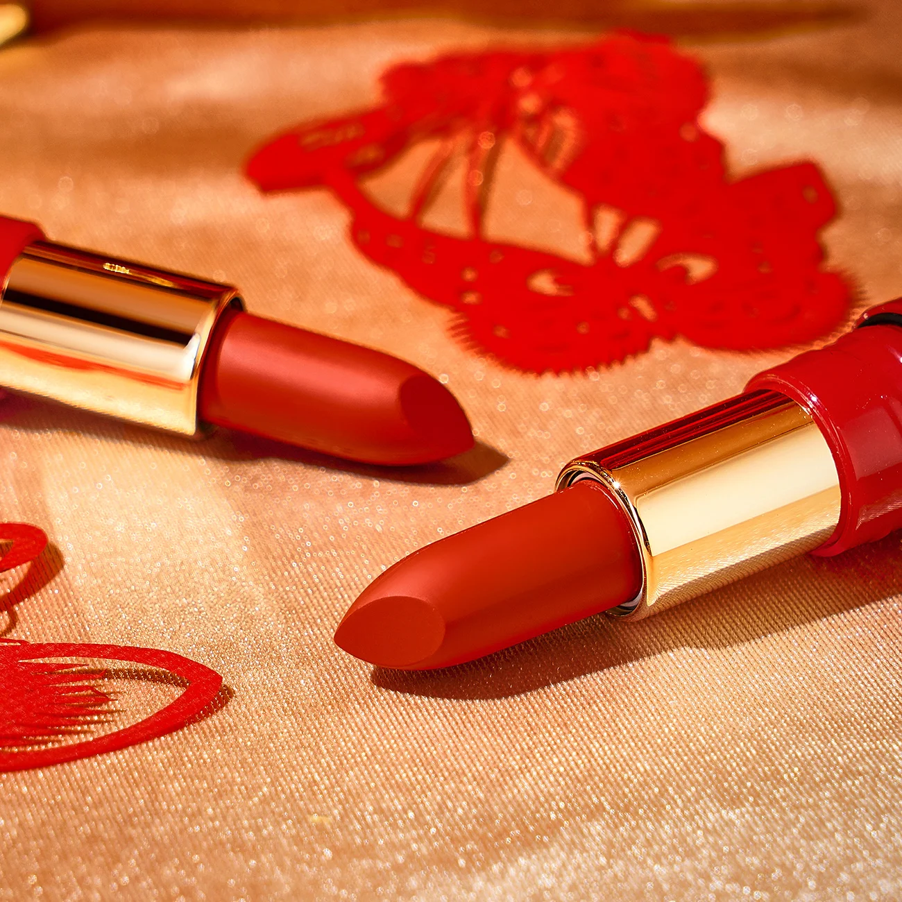 Mist & Dusk Lipstick – Transfer-Resistant, Hydrating & Non-Drying, One-Stroke Color Payoff, Fade-Resistant Wear with Soft Matte view 3