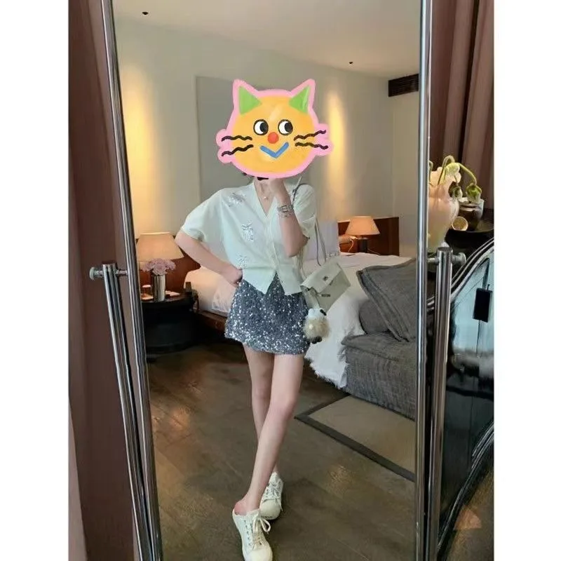 2024 Summer New Embroidered Sequined Short-sleeved Knitted V-neck Versatile Temperament Elegant Simple Commuter Cardigan Top