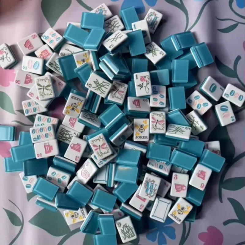 

2026 new factory direct sales lake blue acrylic four-person foldable American mahjong set with game pad