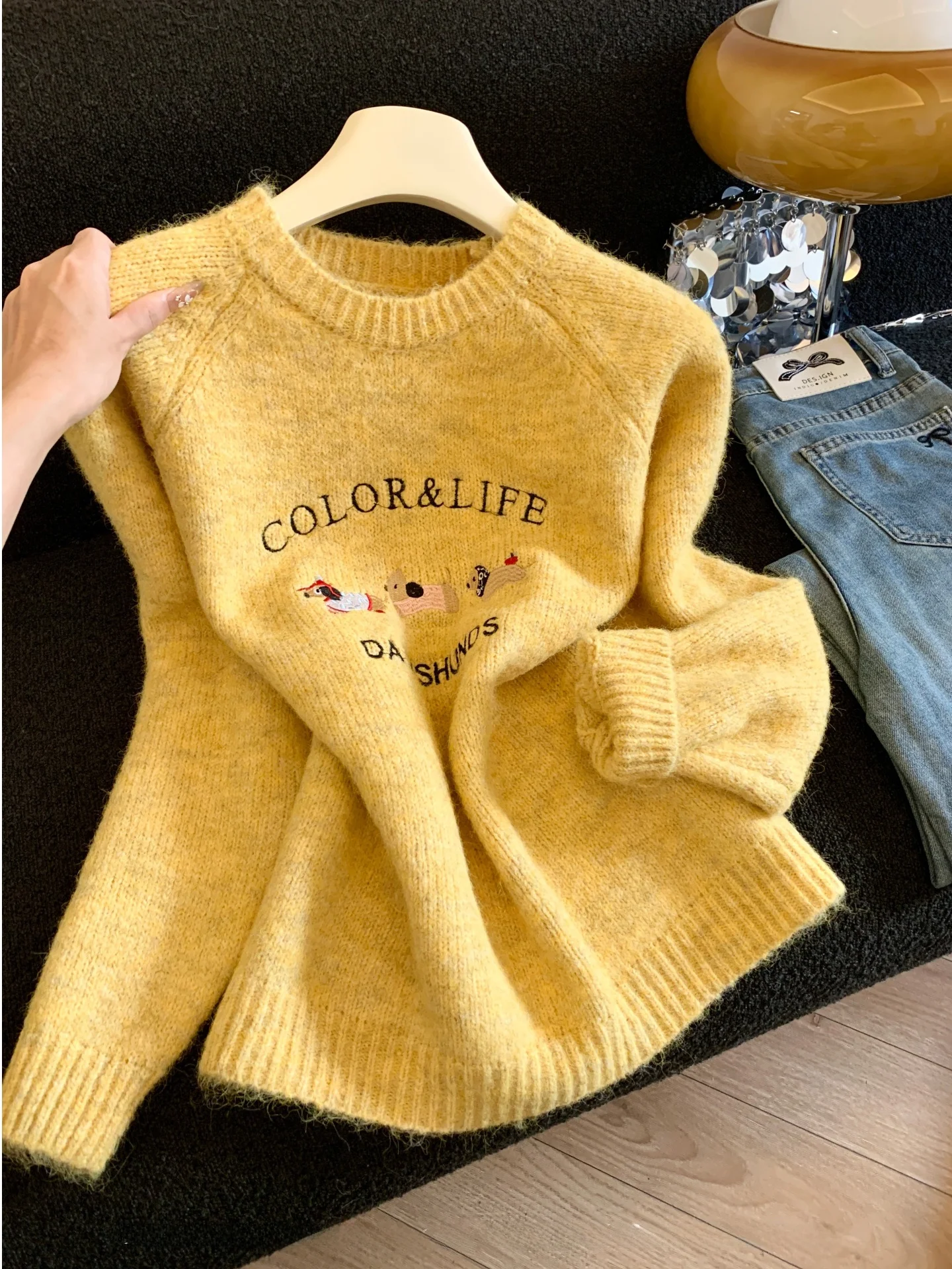 

Korean Style Embroidered Loose Fit round Neck Knitwear Women's Yellow Outerwear Sweater Comfortable Soft Polyester Fiber