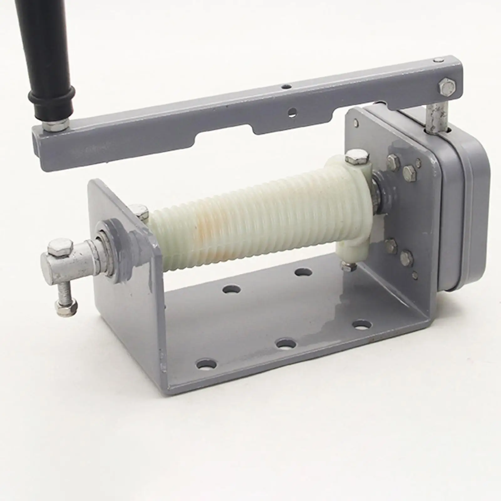 

Multipurpose Metal Greenhouse Film Roll Up Device Manual Hand Crank Winch with Automatic Lock for Farm and Poultry