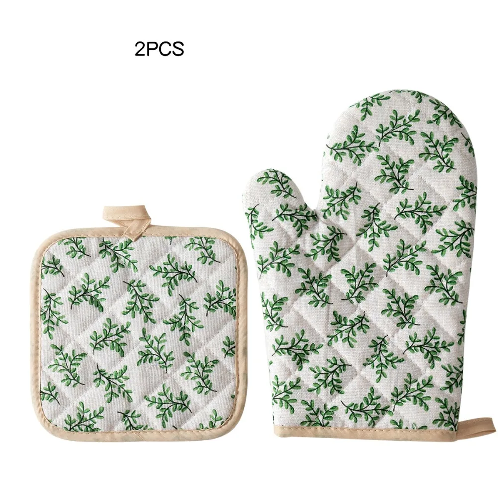 2 pcs Anti Scald Oven Gloves Heat-Resistant Non-slip Microwave Mitten Thickened Quilted Baking Oven Mitts Resistant Cooking