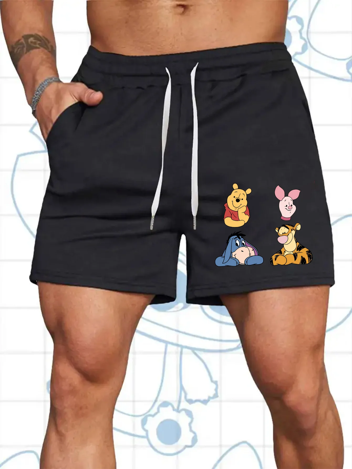 กางเกงขาสั้นพิมพ์ลายการ์ตูนวินนี่และเพื่อนๆ แฟชั่นฤดูร้อนปี 2025 - กางเกงขาสั้นลำลองใส่สบายสำหรับผู้ชาย